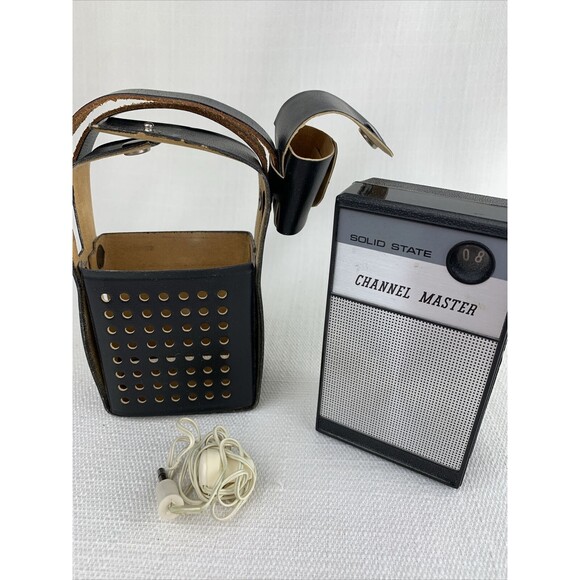 Channel Master Transistor Solid State Radio Model‎ 6457 With Case & Ear Piece UT - Picture 8 of 9